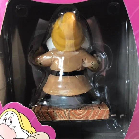 Disney Princess Enesco SNEEZY Dwarf Figurine Snow White Christmas Decor - Picture 7 of 9